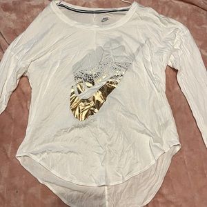 Womens long sleeve Nike tee